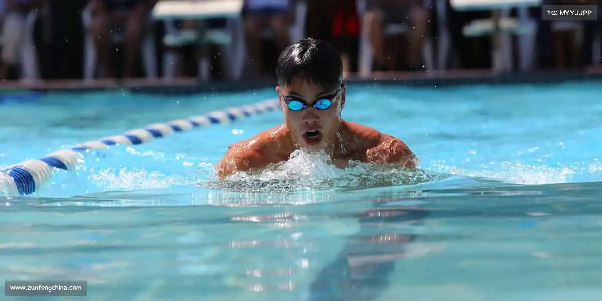 米兰体育🏊♀️潜入泳池,抛开烦恼 —— 每一次摆臂,都是与自己的温柔较量!